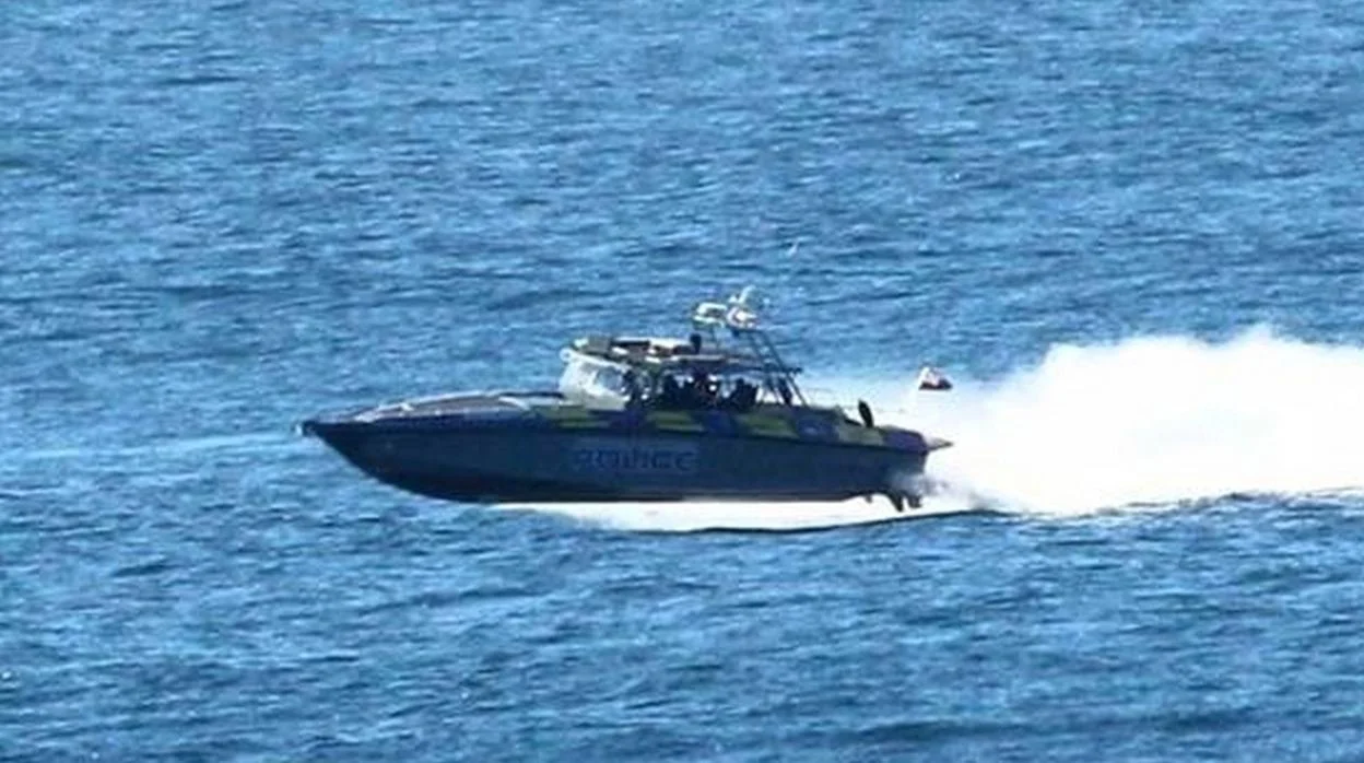 Mueren dos ceutíes que iban en una narcolancha durante una persecución en Gibraltar